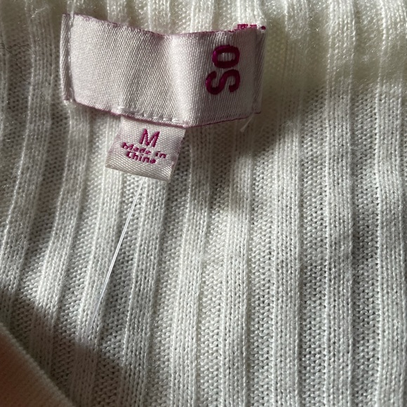 sweater - Picture 2 of 3